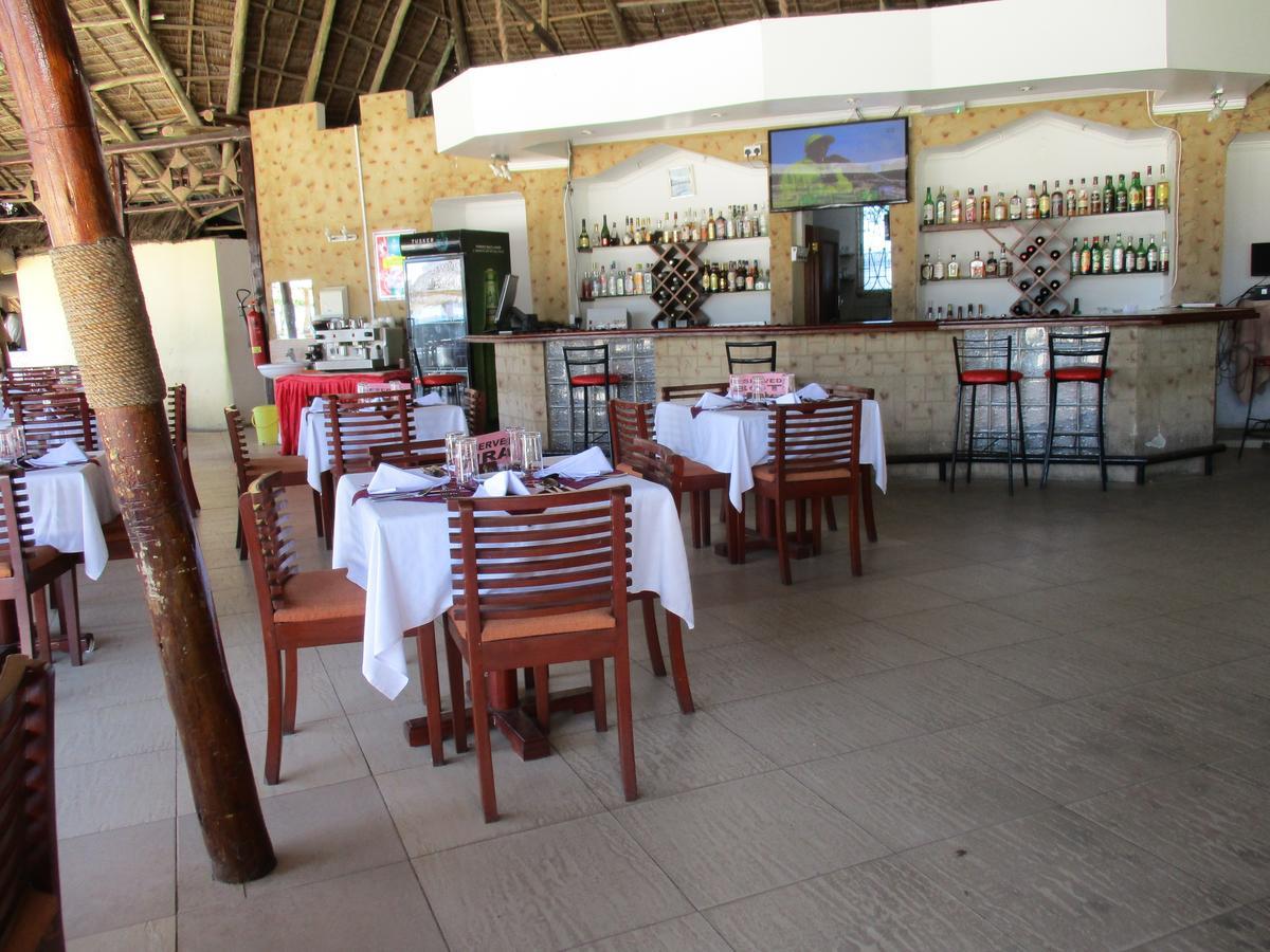 Giraffe Ocean View Hotel Dar es Salaam Buitenkant foto