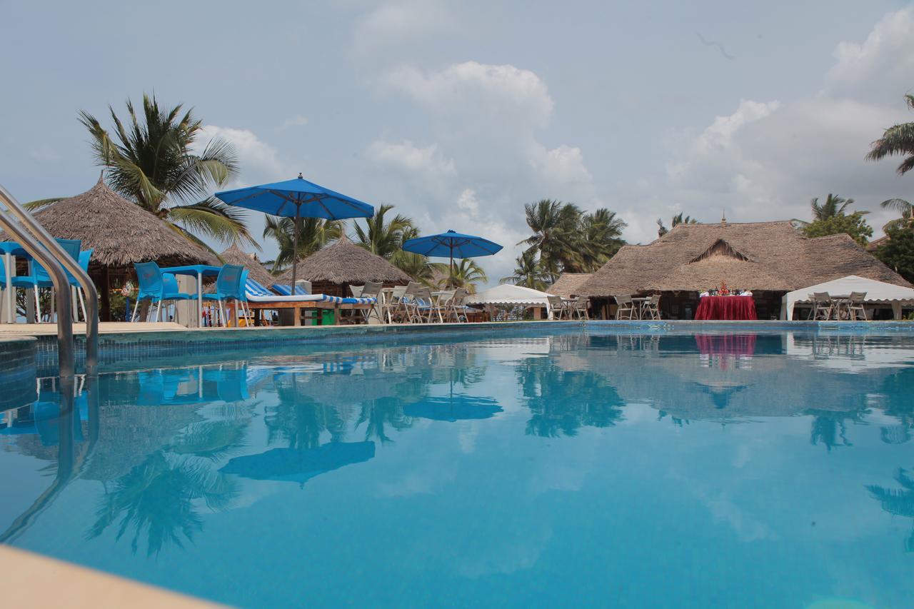 Giraffe Ocean View Hotel Dar es Salaam Buitenkant foto